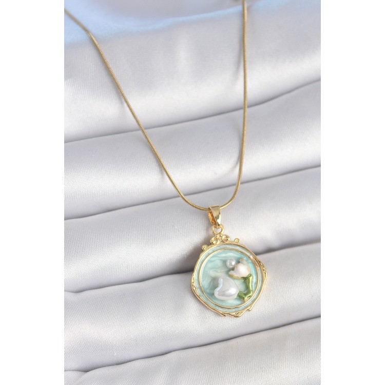 316L Çelik Gold Renk Zincir Turkuaz Mineli İncili Çiçek İşlemeli Portre Model Kadın Kolye - TJ-BKO10150