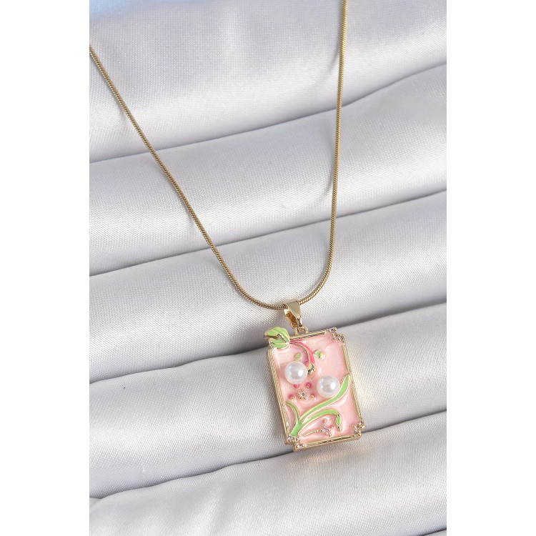 316L Çelik Gold Renk Zincir Pembe Mineli İncli Çiçek İşlemeli Portre Model Kadın Kolye - TJ-BKO10193