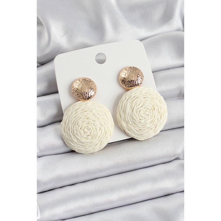 Krem Daire Figürlü Hasır Örgü Model Gold Renk Kadın Küpe - TJ-BKP10725