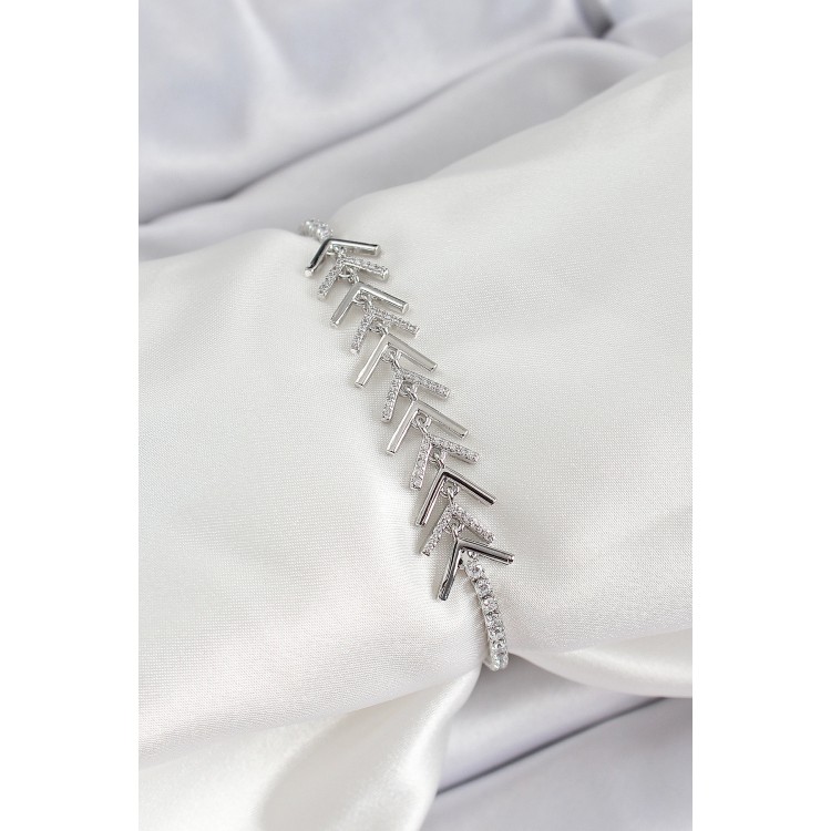 Pirinç Gümüş Renk Zirkon Taşlı Balık Sırtı Kadın Bileklik - TJ-BB7069