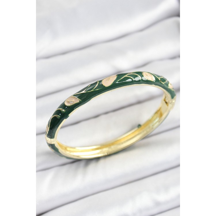 Mineli Pirinç Gold Renk Yeşil Çiçek Motifli Kadın Kelepçe - TJ-BB7149