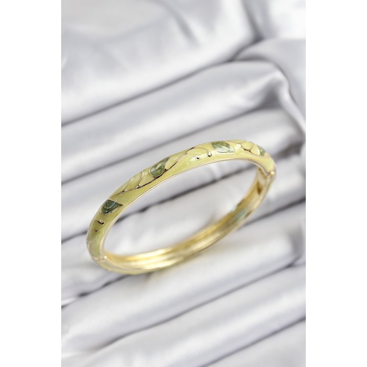 Mineli Pirinç Fıstık Yeşili Yaprak Motifli Gold Renk Kadın Kelepçe - TJ-BB7387