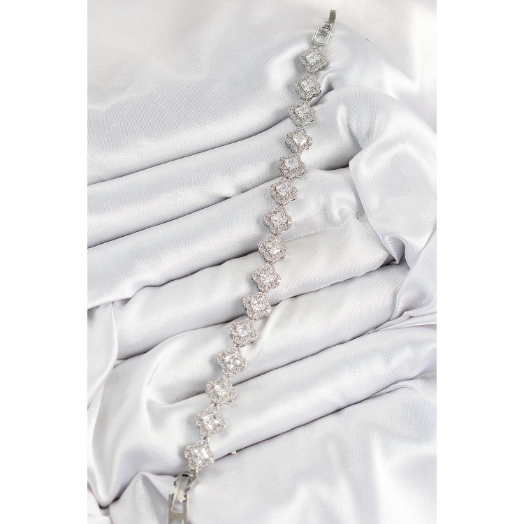 Pirinç Zirkon Taşlı Yonca Baget Model Gümüş Renk VIP Seri Kadın Bileklik - TJ-BB7509