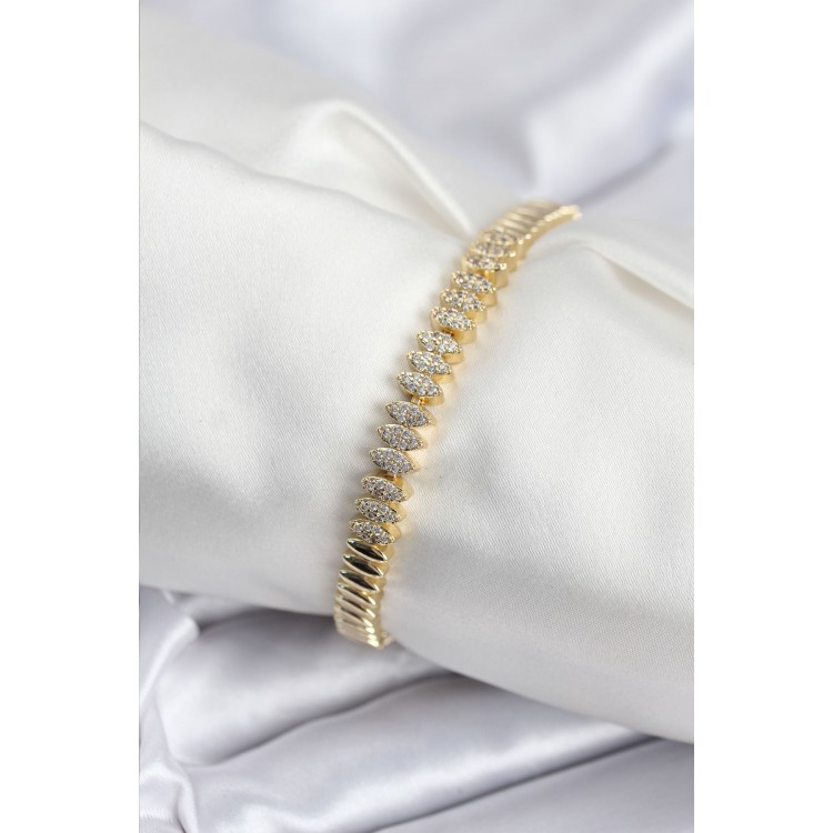 Pirinç VIP Seri Gold Renk Zirkon Taşlı Arpa Model Kadın Bileklik - TJ-BB7928