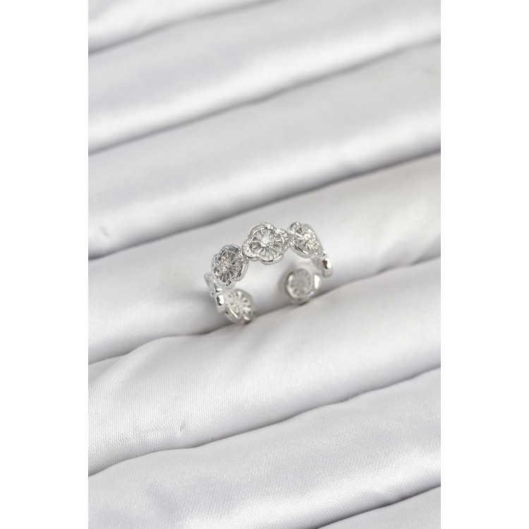 Pirinç Gümüş Renk Yonca Model Kadın Yüzük - TJ-BYK3895