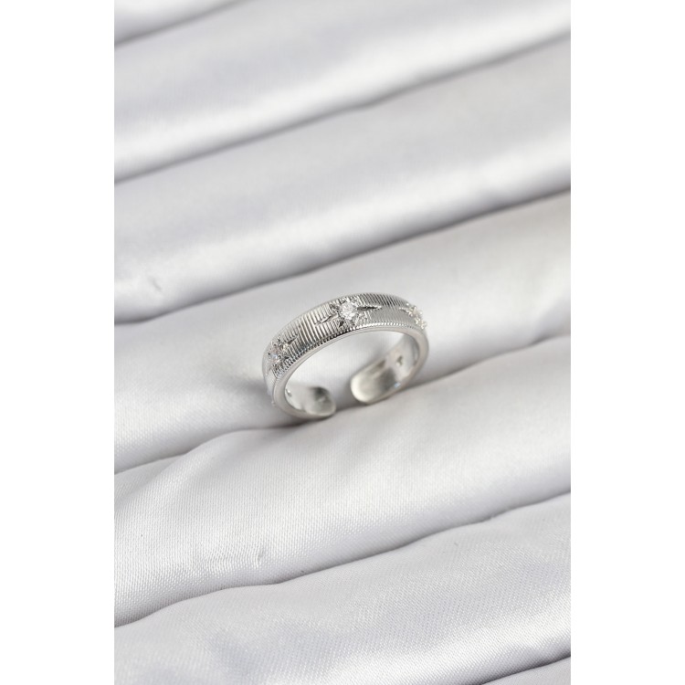 Pirinç Gümüş Renk Zirkon Taşlı Kutup Yıldızı Model Kadın Yüzük - TJ-BYK3899