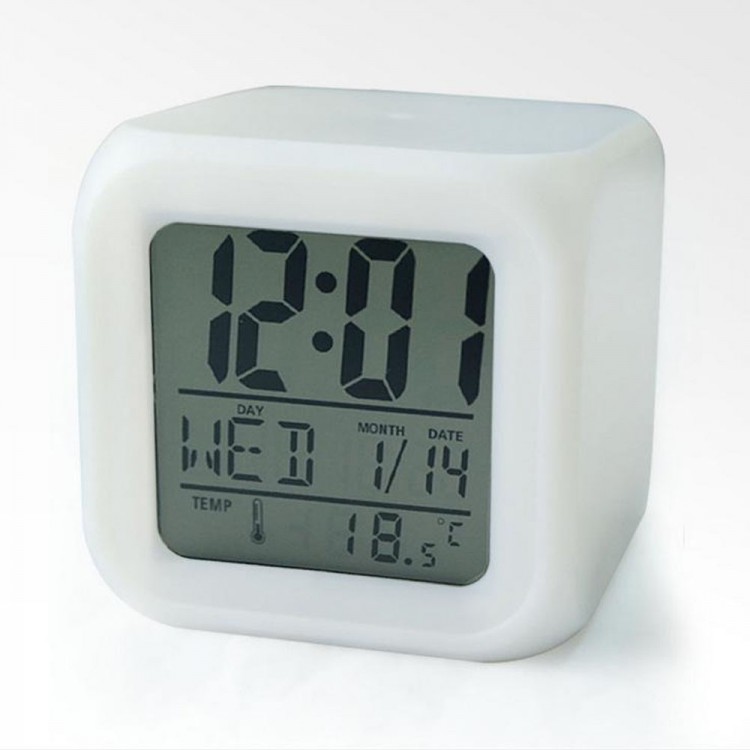 Color-Changing Cube Clock Color-Changing Cube Clock