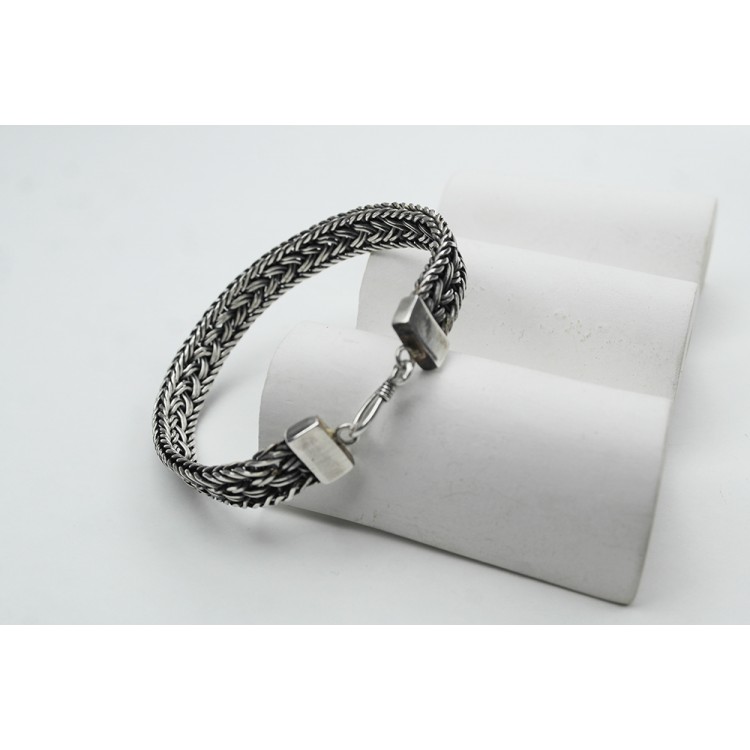 El Örmesi Papağan Kilitli Gümüş Erkek Bileklik