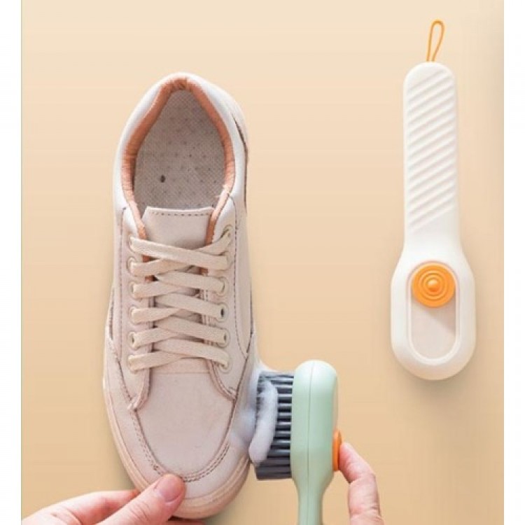 Cleaning Brush with Reservoir