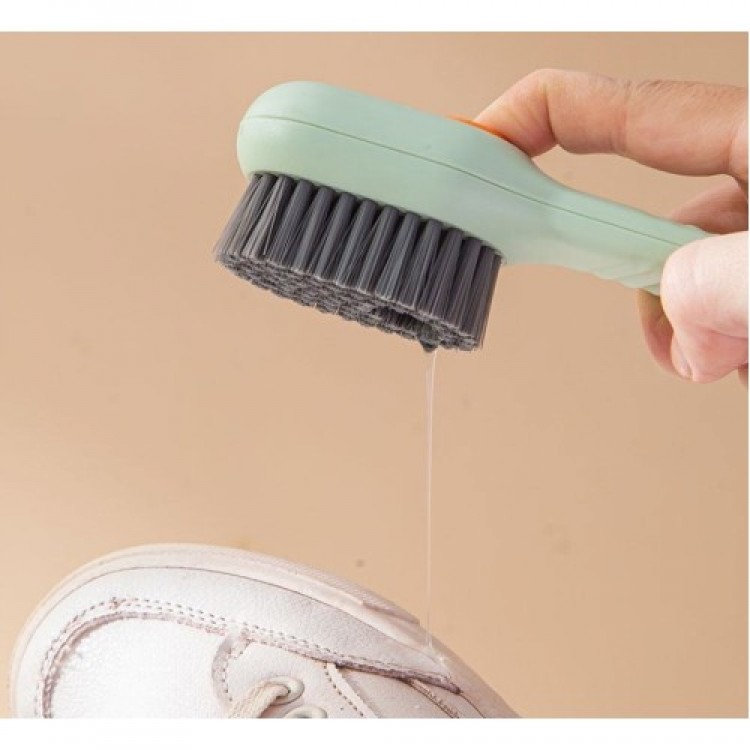 Cleaning Brush with Reservoir
