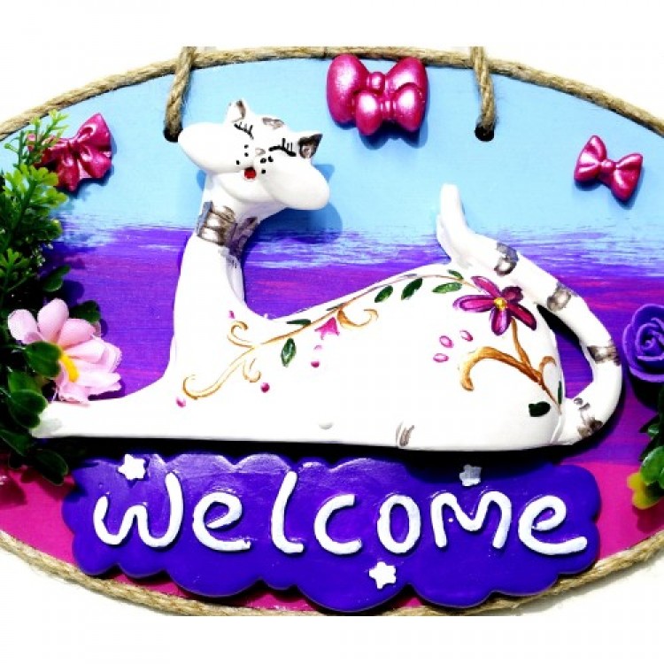 Handmade Door Decoration with Cat Figure and 