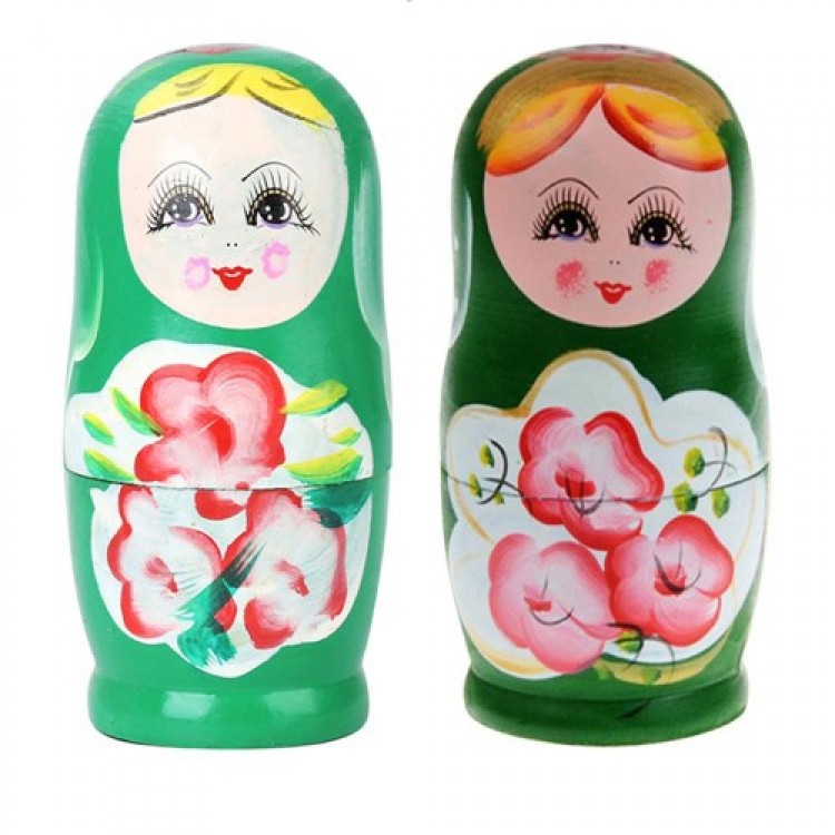 Traditional Decorative Wooden Matryoshka Set from Russia, 5 Pieces