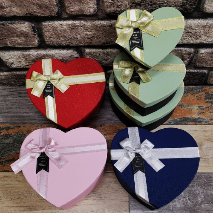 Gift Heart Box 3-Piece Set Gift Heart Box 3-Piece Set