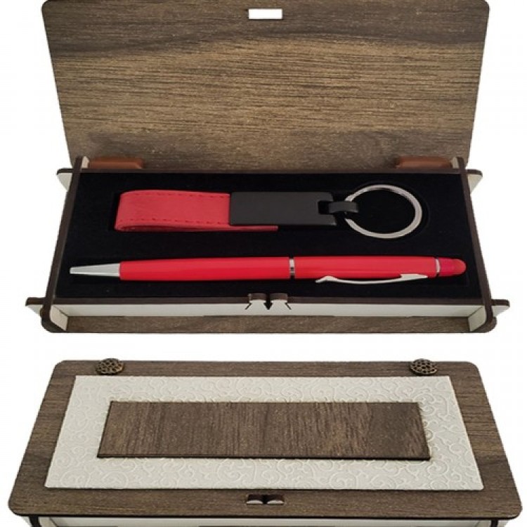 Wooden Box Red Keyring and Pen Set Gift
