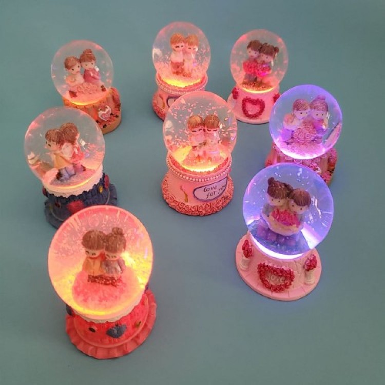 Light-Up Mini Snow Globe