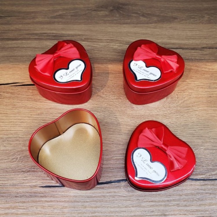Red Metal Heart Gift Box