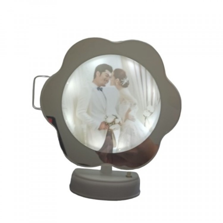 Papatya Şeklinde Sihirli Ayna Papatya Şeklinde Sihirli Ayna