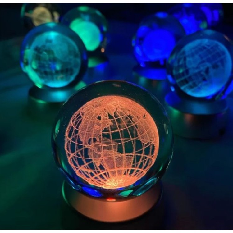 World Plastic-Bottomed Illuminated Glass Globe